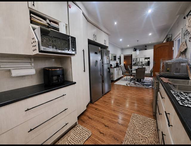 3 BEDROOM HOUSE FOR SALE IN ARCON PARK